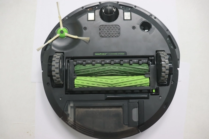 Roomba i3+ 3-Stage Cleaning